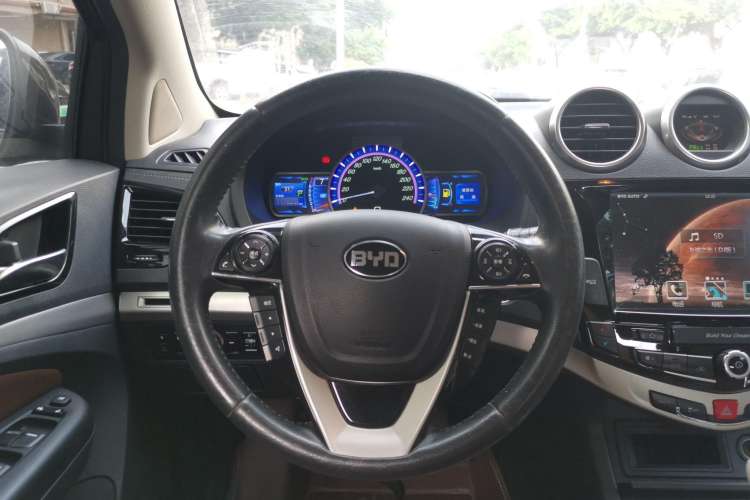 Used BYD S7 2016 2.0T Automatic Prestige Edition