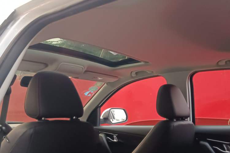 Used FAW Senya R7 2018 R7C 1.6L Manual Smart Enjoyment Model
