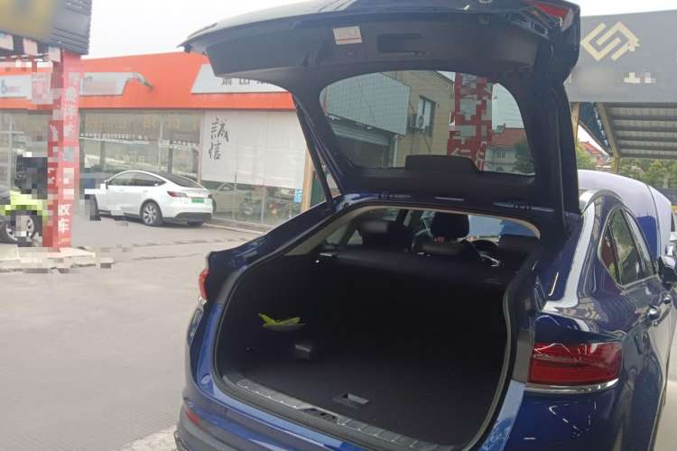 Used Geely Auto Monjaro New Energy 2019 Updated Version 400T Yuxingzhe Pure Electric Range of 80 KM
