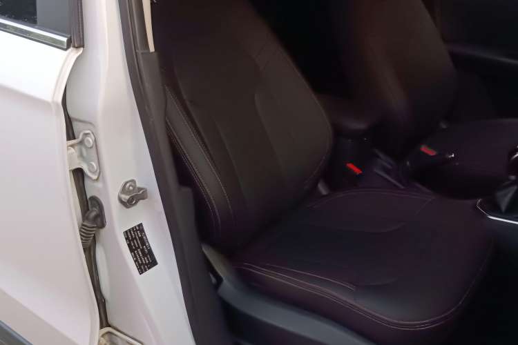 Used FAW Senya R7 2018 R7C 1.6L Manual Smart Enjoyment Model
