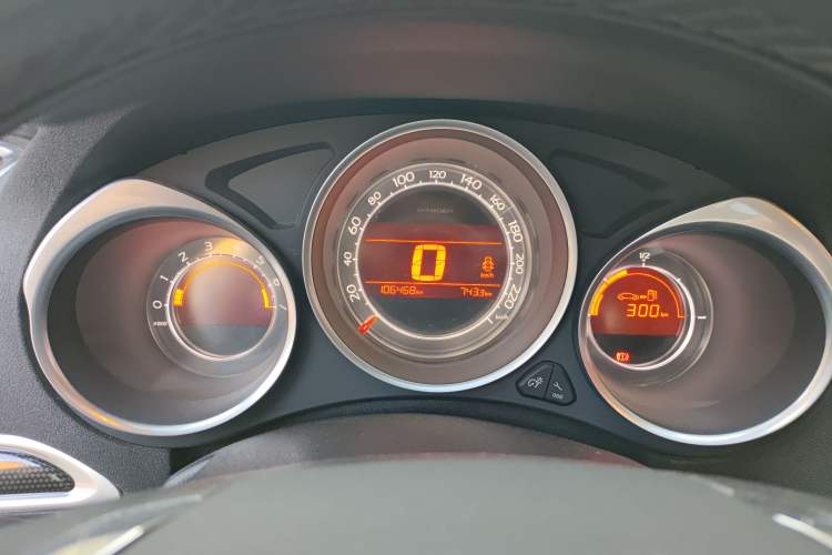 Used Citroen C4L 2013 1.8L Manual Jingzhi Edition
