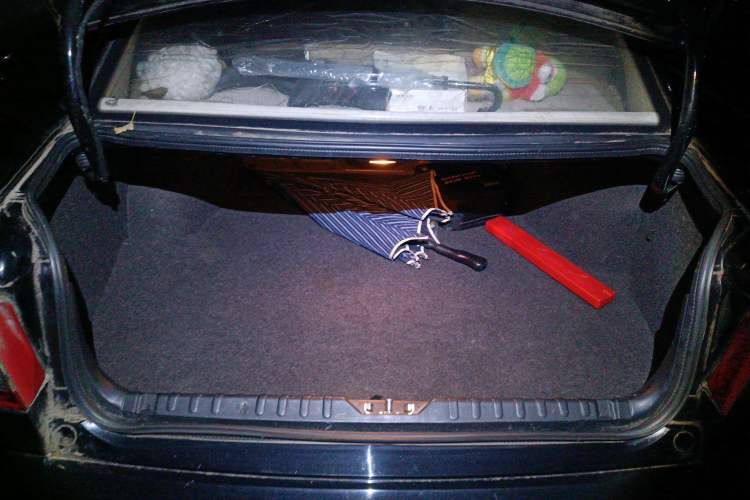 Used Volkswagen Santana Vista 2008 1.8L Manual Comfort Edition Trunk