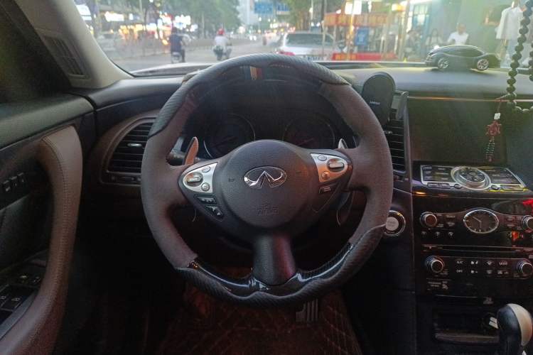 Used Infiniti FX 2009 FX35 Ultimate Edition
