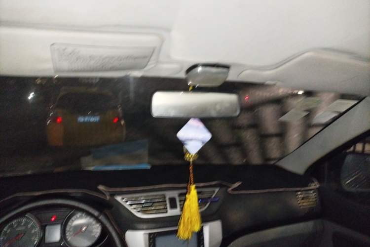 Used FAW Senya S80 2013 1.5L Manual 5-Seat Urban Fashion Edition
