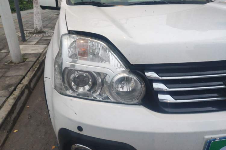 Used Dongfeng Fengdu MX6 2016 2.0L CVT Two-Wheel Drive Dream Edition