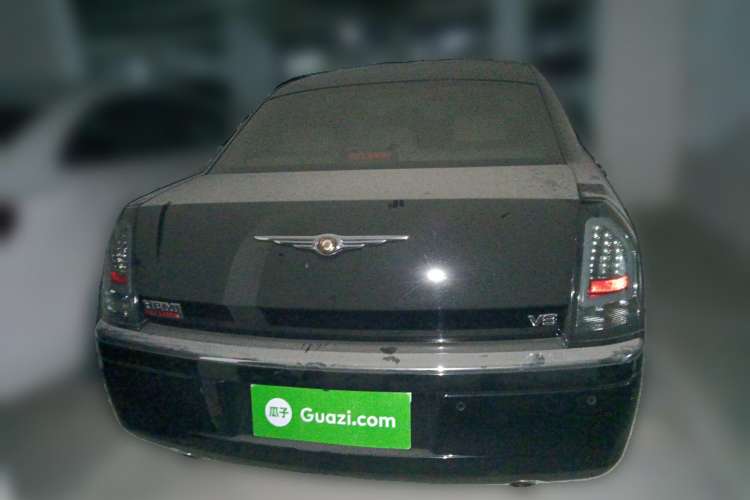 Used Chrysler 300C 2006 5.7L Luxury Navigation Edition