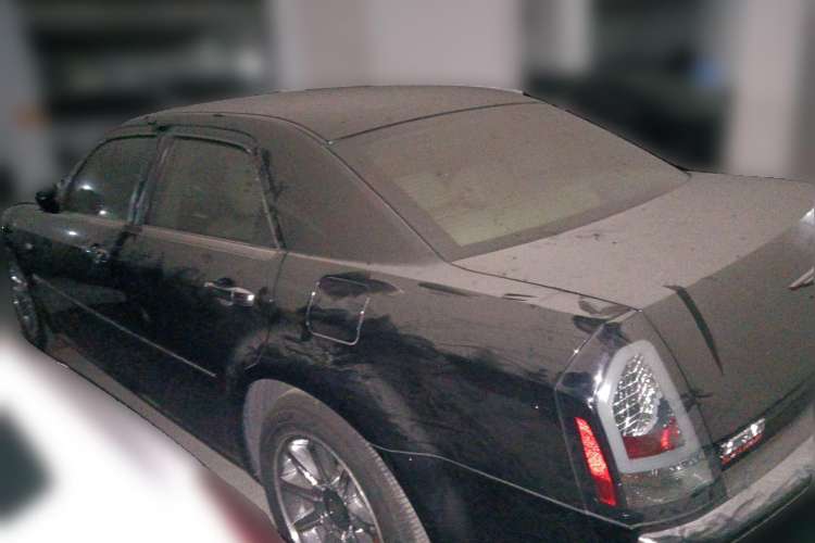 Used Chrysler 300C 2006 5.7L Luxury Navigation Edition