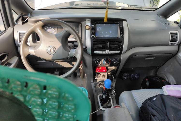 Used Dongfeng Shuaike 2014 1.6L Manual Comfort 7-Seater China IV Standard
