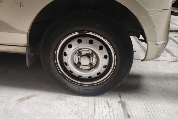 Used Wuling Rongguang 2019 1.2L S Van Standard Model with 5 Seats