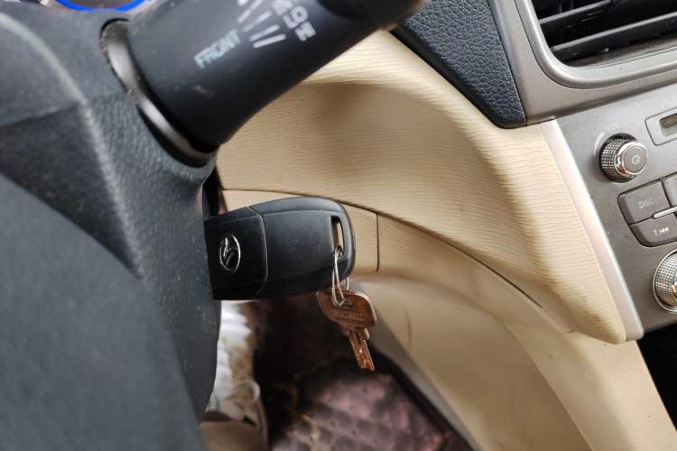 Used Soueast V5 Lingzhi 2014 1.5L CVT Comfort Model Vehicle Key