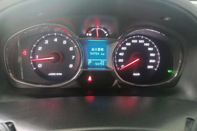 Used Chevrolet Captiva 2017 2.4L 4x4 Flagship Edition 7-Seater