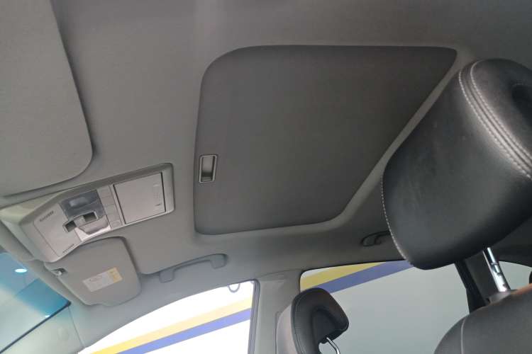 Used Chevrolet Captiva 2017 2.4L 4x4 Flagship Edition 7-Seater