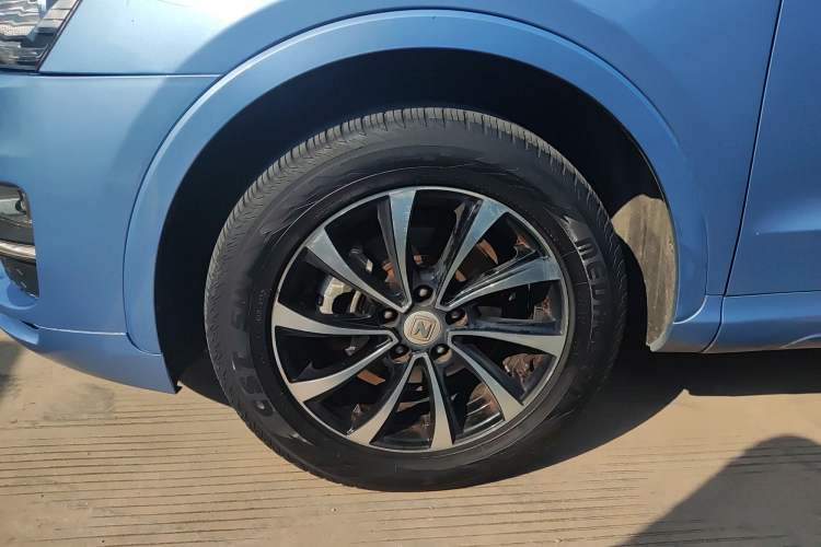 Used Zotye SR7 2016 1.5T CVT Cube Heart Edition China V Standard