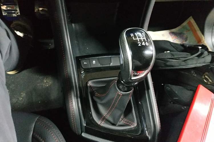 Used JAC Refine S3 2017 1.6L Manual Luxury Smart Model
