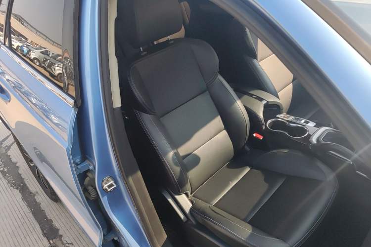 Used Zotye SR7 2016 1.5T CVT Cube Heart Edition China V Standard