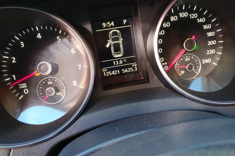 Used Volkswagen Golf 2012 1.4TSI Luxury Convertible Edition
