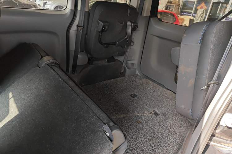 Used Nissan NV200 2013 1.6L Luxury Model China V Standard Interior 1