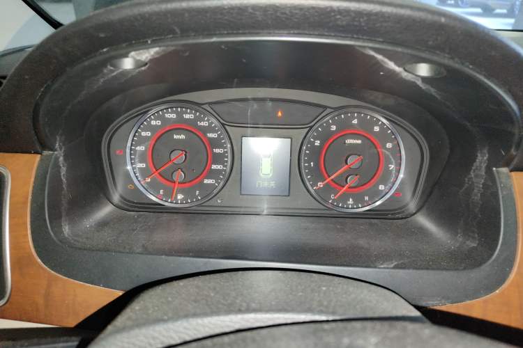 Used SAIC MAXUS G10 2016 2.0T Automatic Executive Edition