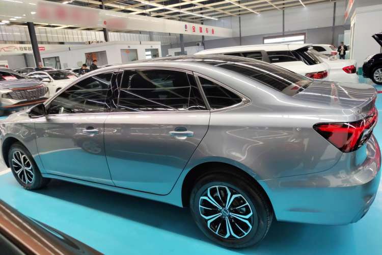 Used Roewe i6 MAX New Energy 2022 EV 500 Grand Touring Edition with Sunroof