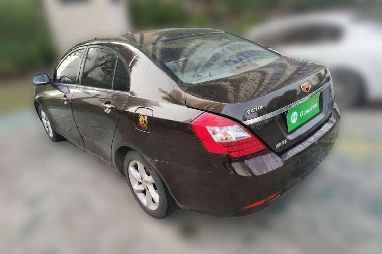 Used Geely Auto Classic Emgrand 2012 Sedan 1.8L Manual Luxury Model
