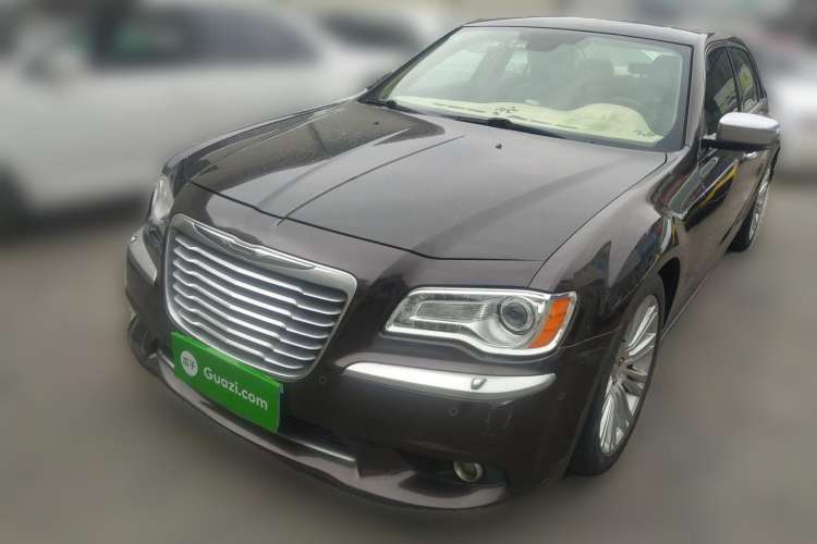 Used Chrysler 300C 2013 3.6L Premium Edition