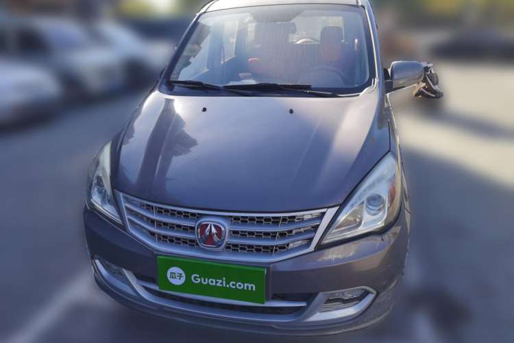 Used BAIC Weiwang M20 2014 1.5L Basic Version BJ415B Front