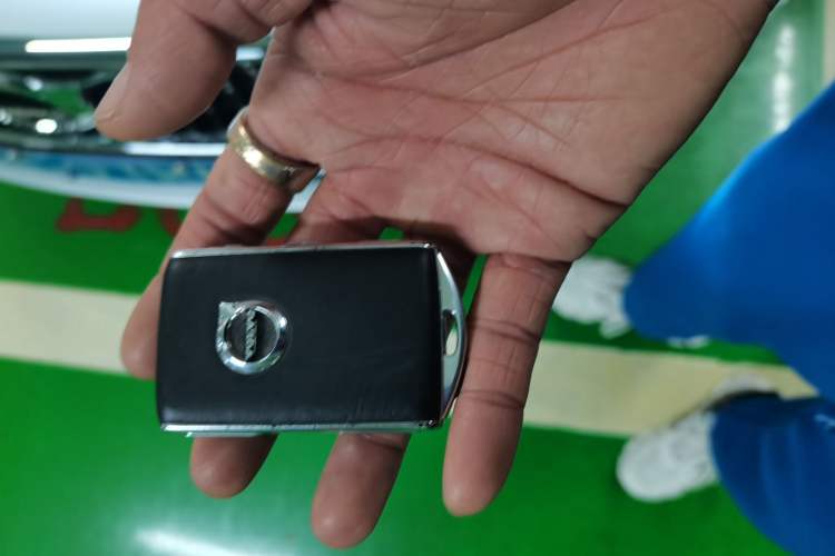 Used Volvo V90 2017 Cross Country T5 AWD Prestige Edition
