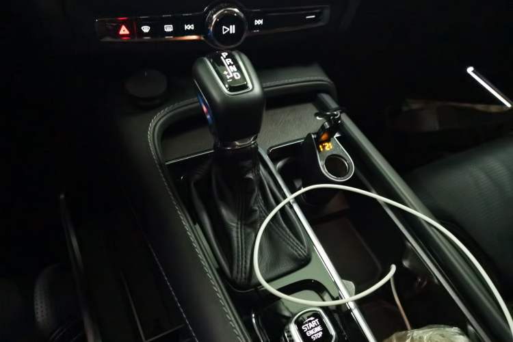 Used Volvo V90 2017 Cross Country T5 AWD Prestige Edition
