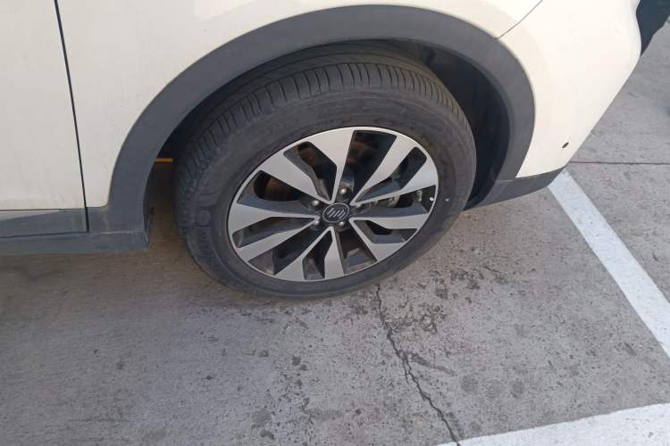 Used WM Motor EX5 2018 EX5 400 Extra Innovation Edition
