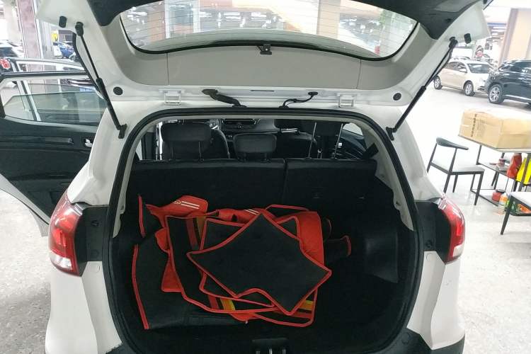 Used JAC Refine S3 2017 1.6L Manual Luxury Smart Model
