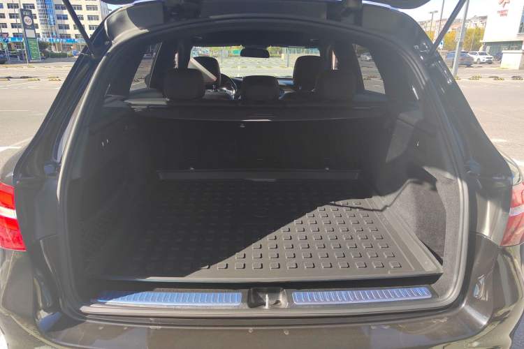 Used Mercedes-Benz GLC AMG 2017 AMG GLC 43 4MATIC Trunk