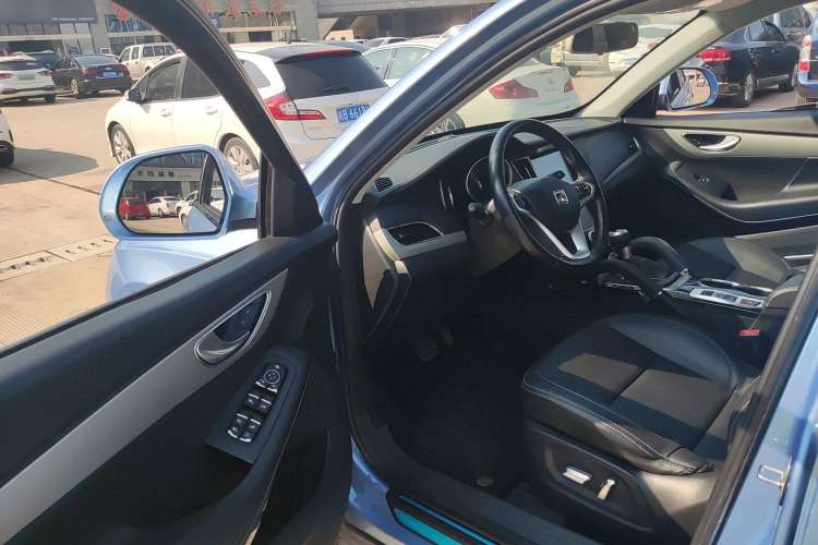 Used Zotye SR7 2016 1.5T CVT Cube Heart Edition China V Standard