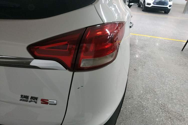 Used JAC Refine S3 2017 1.6L Manual Luxury Smart Model
