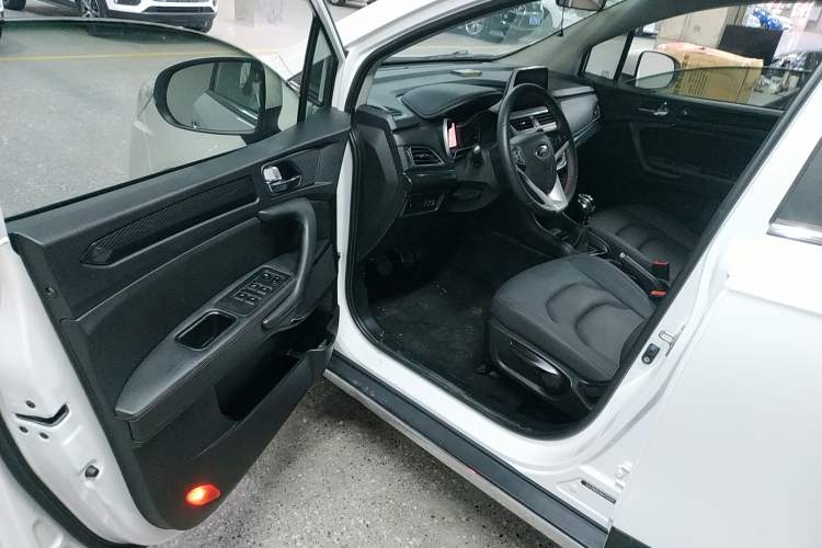 Used JAC Refine S3 2017 1.6L Manual Luxury Smart Model
