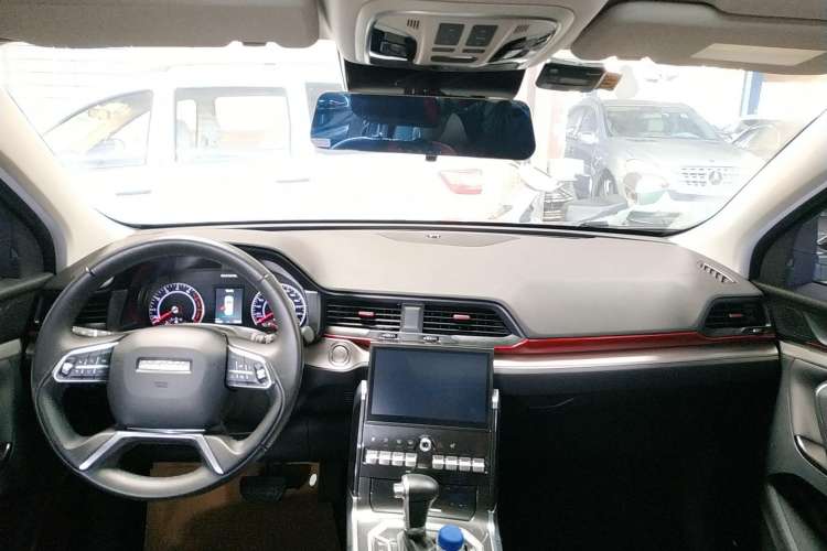 Used Haval H4 2019 Red-Label 1.5 GDIT DCT Luxury Smart Connectivity Model
