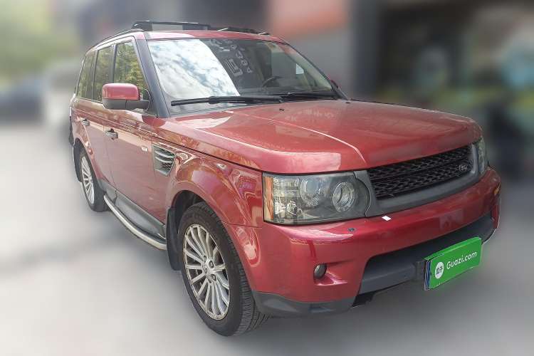 Used Land Rover Range Sport 2010 3.0 TDV6 HSE Diesel Edition Front Right 45 Deg