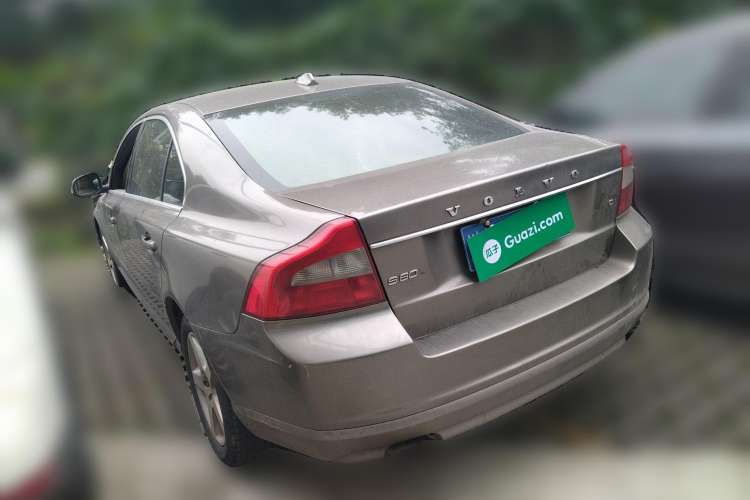 Used Volvo S80L 2011 2.0T Zhiya Edition
