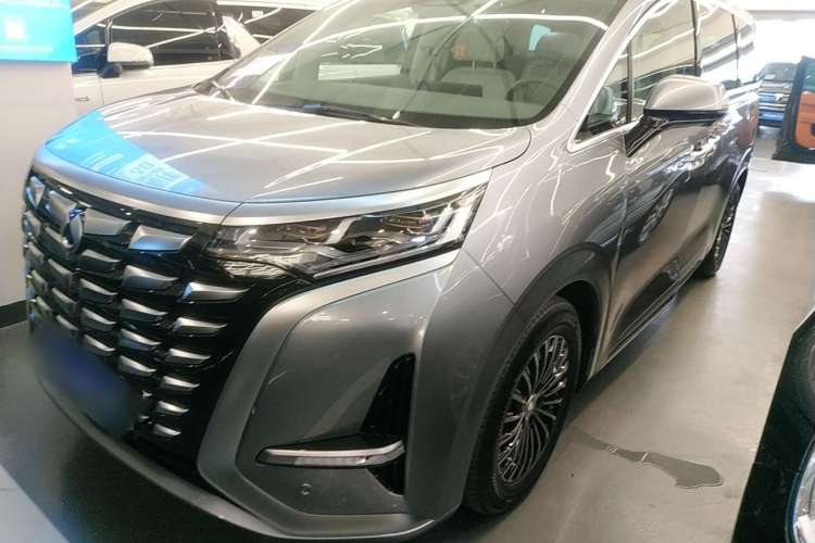 Used Denza D9 2022 DM-i 1040 Prestige Model