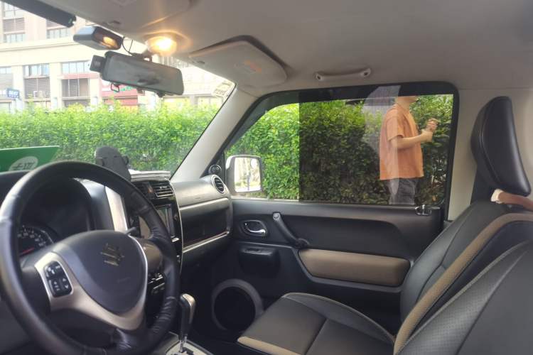 Used Suzuki Jimny 2015 1.3 AT Mode3 Navigation Edition