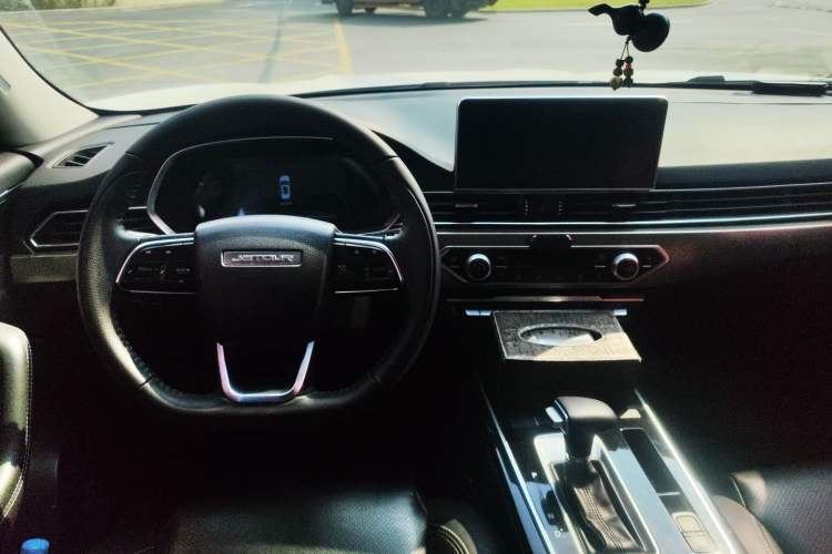 Used JETOUR X70S 2019 1.5T Automatic ZHENG TU Version China V Standard
