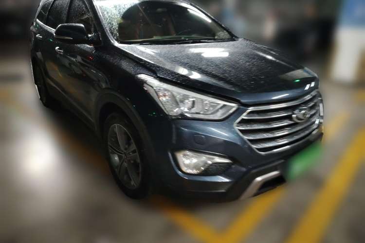 Used Hyundai Grand SantaFe 2013 3.0L 6-Seater Four-Wheel Drive Luxury Edition Front Right 45 Deg