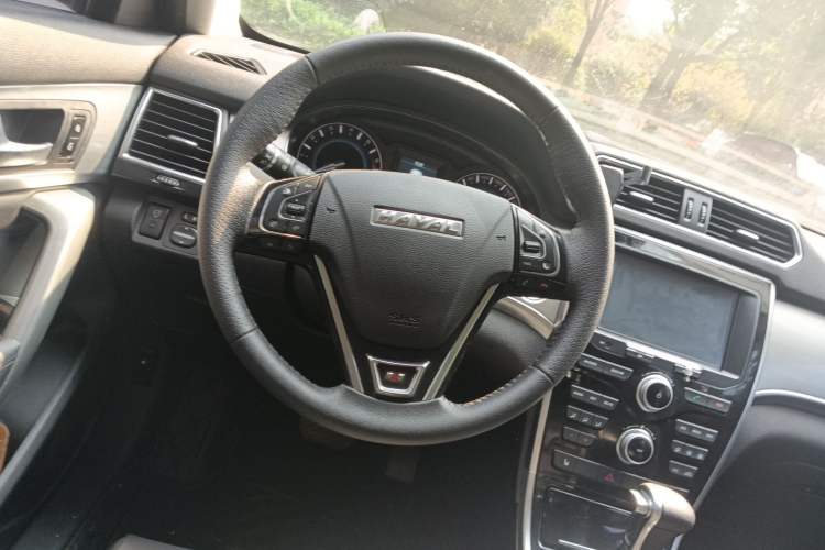 Used Haval H2 2016 Red Label 1.5T Automatic Two-Wheel Drive Elite Model