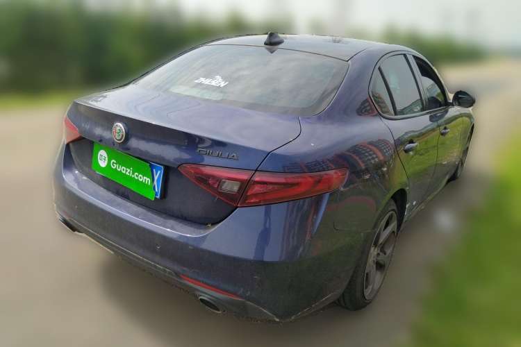 Used Alfa Romeo Giulia 2019 2.0T 280HP Black Package Limited Edition