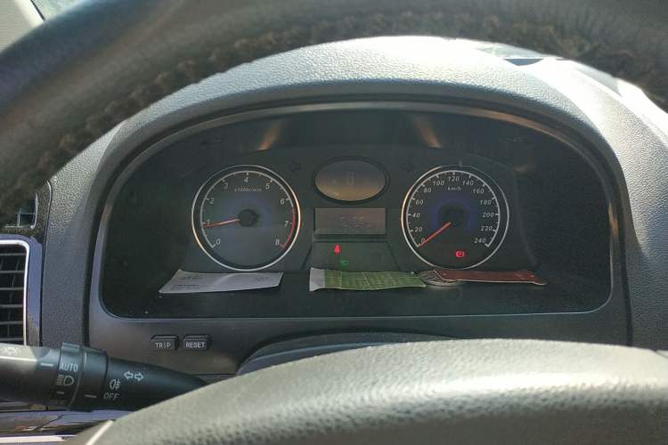 Used Geely Auto Classic Emgrand 2013 Sedan 1.5L Manual Entry-Level Model
