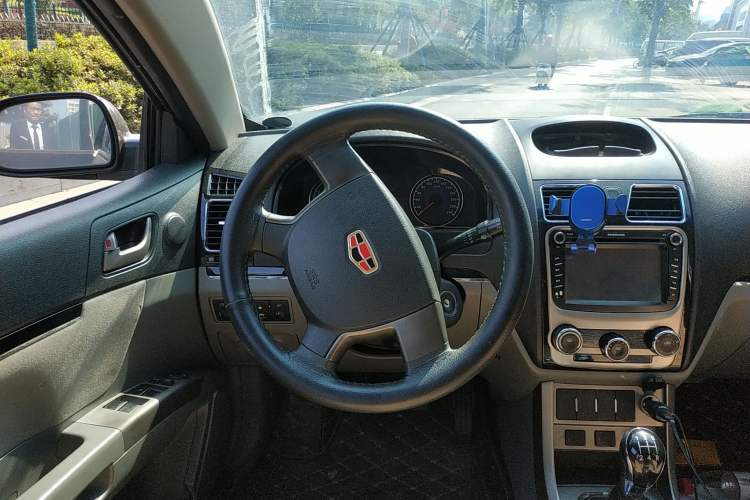 Used Geely Auto Classic Emgrand 2013 Sedan 1.5L Manual Entry-Level Model
