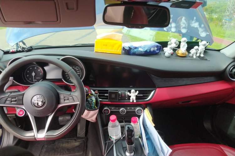 Used Alfa Romeo Giulia 2019 2.0T 280HP Black Package Limited Edition