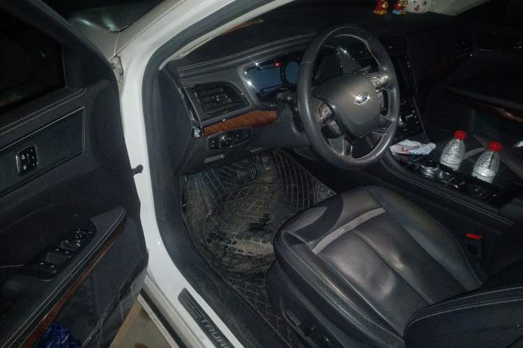 Used Ford Taurus 2017 EcoBoost 325 V6 Flagship Model
