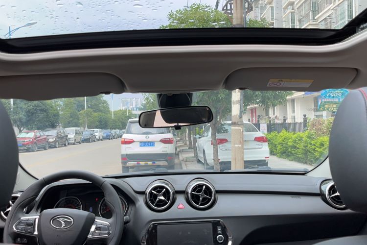 Used Soueast DX3 2018 1.5L Manual Luxury Model
