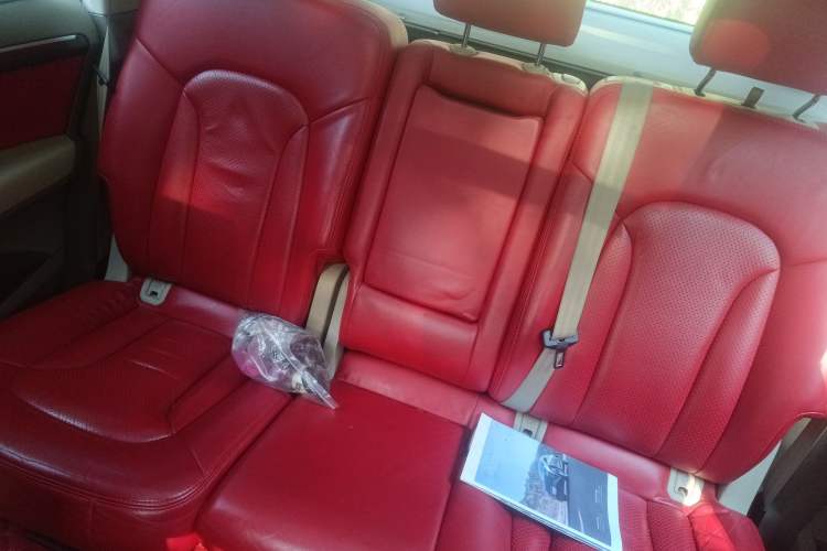 Used Audi Q7 2010 3.6 FSI quattro base version
