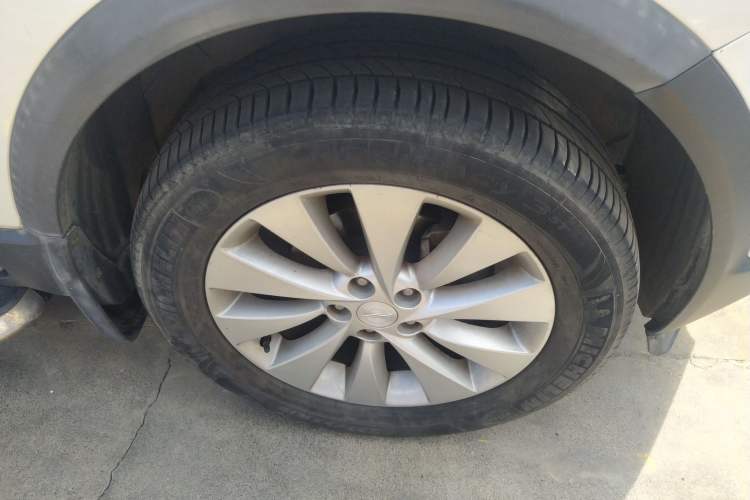 Used Opel Antara 2012 2.4L Two-Wheel-Drive Luxury Edition